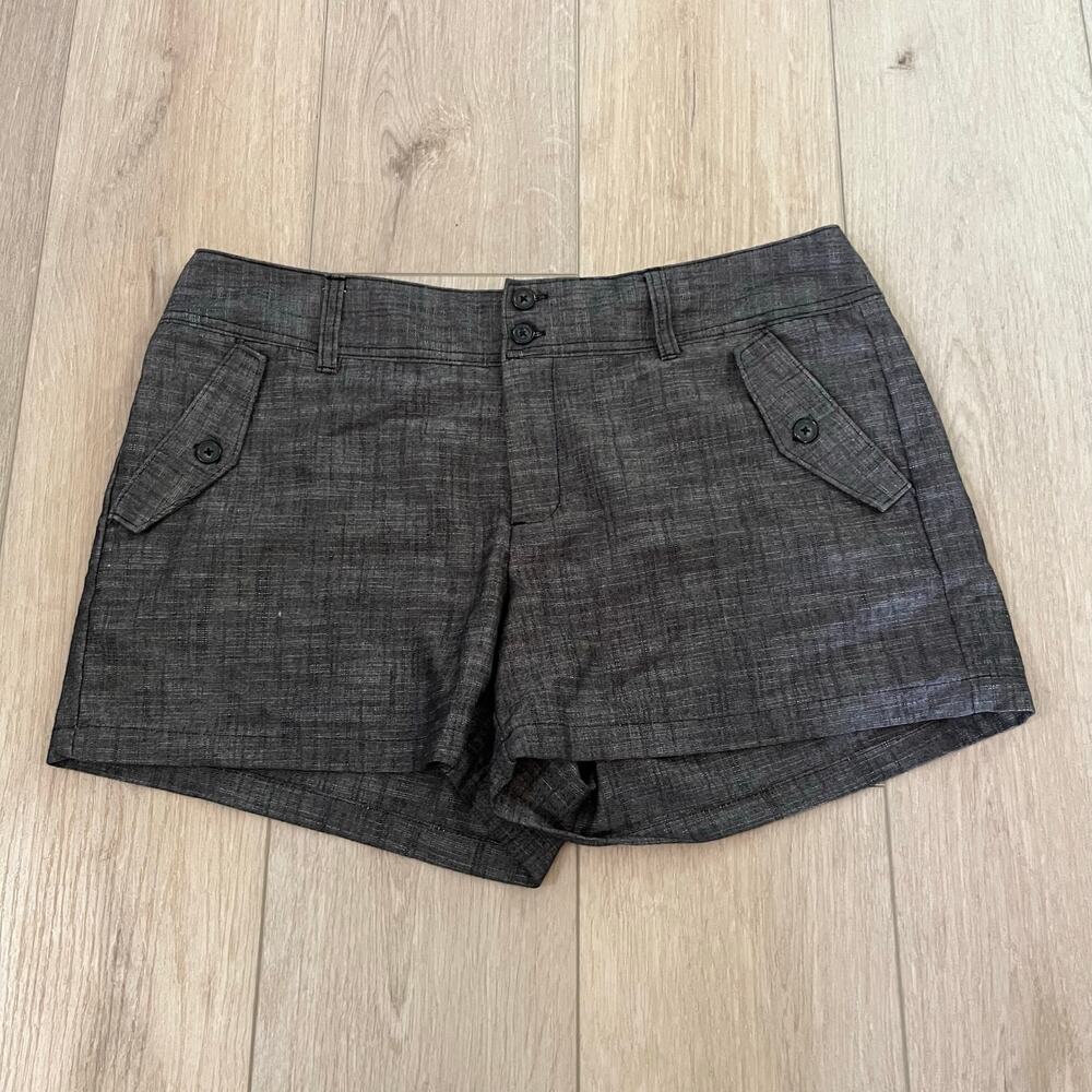 Daisy Fuentes Women’s Onyx Crosshatch Shorts Size 12